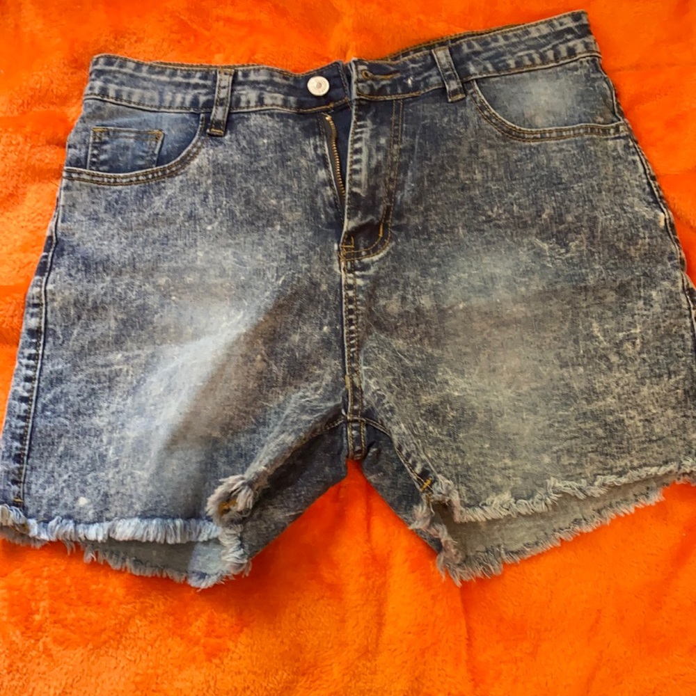 NWOT. High waist Jean Shorts
